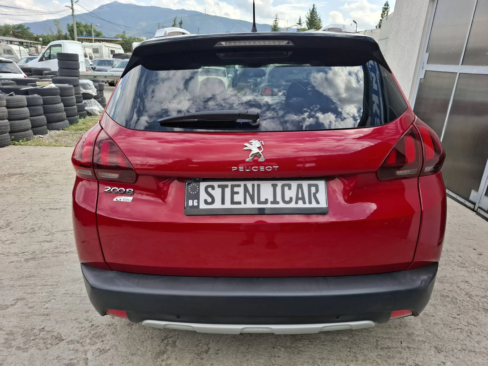 Peugeot 2008 1.2i - АВТОМАТИК  - изображение 7