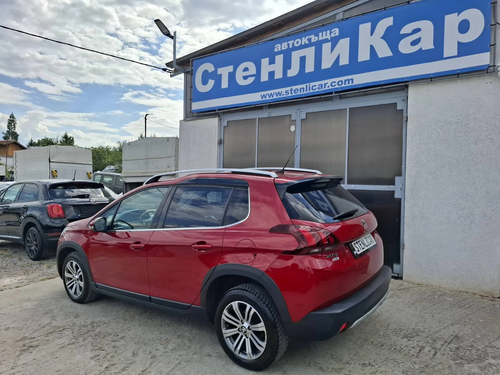 Peugeot 2008 1.2i - АВТОМАТИК  - изображение 2
