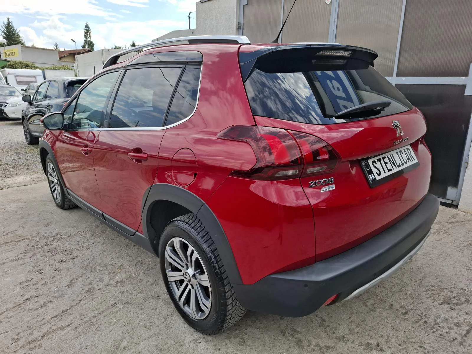 Peugeot 2008 1.2i - АВТОМАТИК  - изображение 8