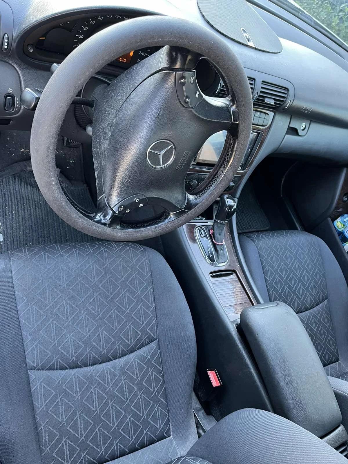 Mercedes-Benz C 180  - изображение 6