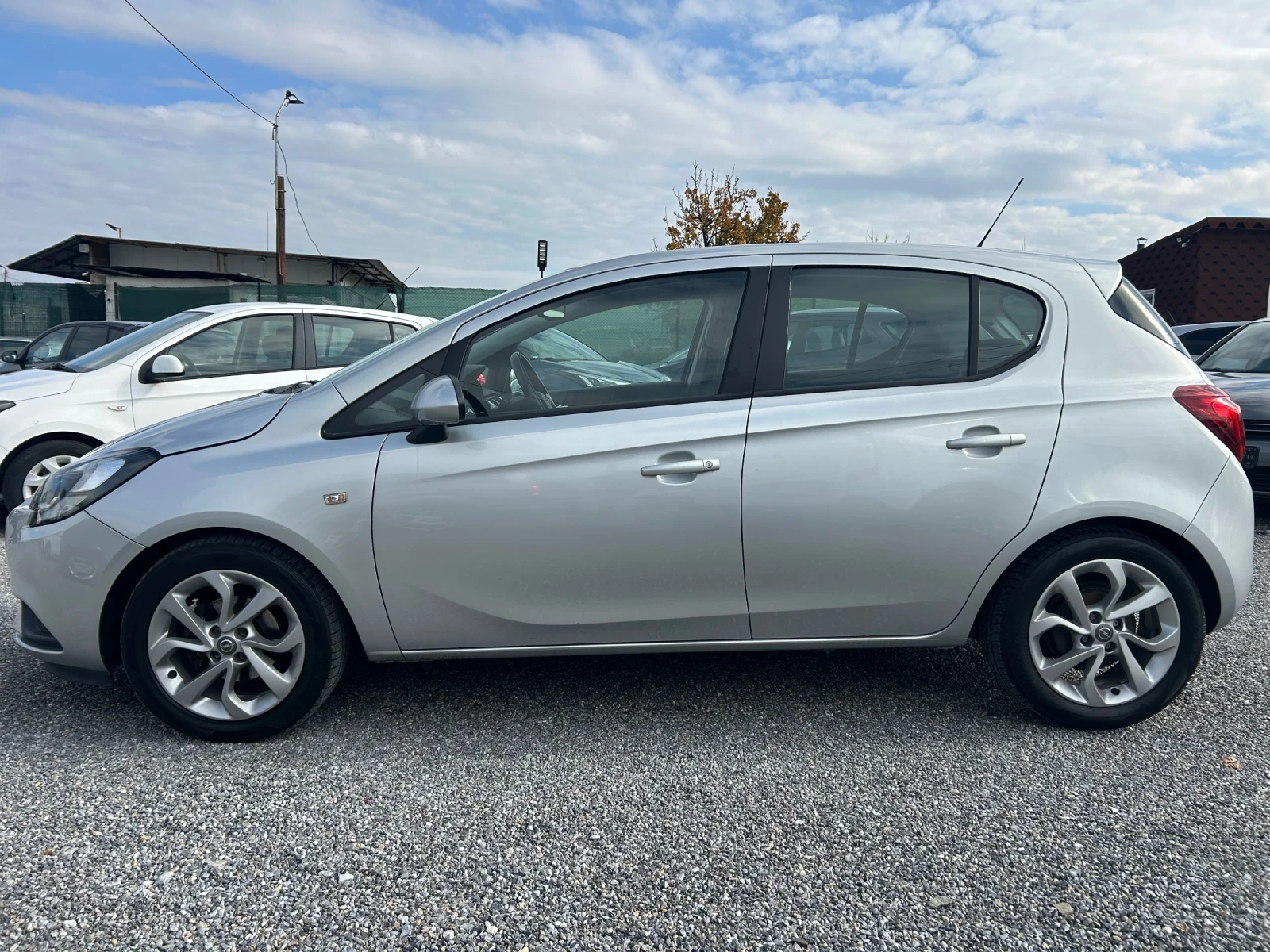 Opel Corsa 1.4 - изображение 8