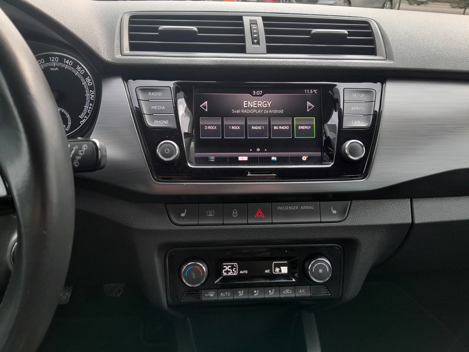 Skoda Fabia 1.0 TSI/5МТ - изображение 10