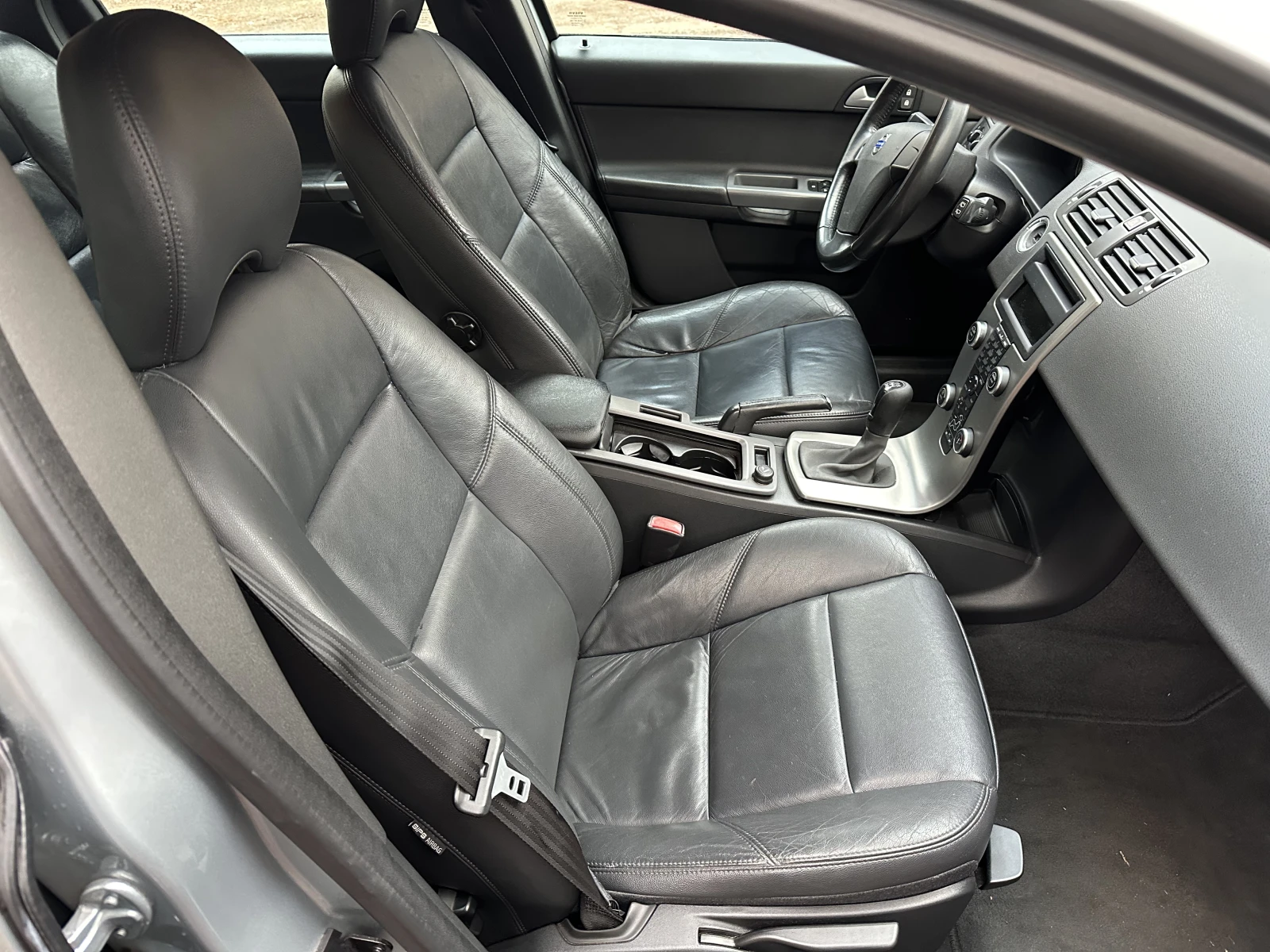 Volvo V50 1.6D - изображение 7