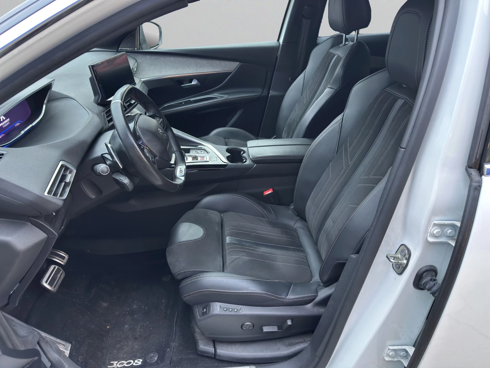 Peugeot 3008 New Line Up GT PACK 1.6 Plug-in HYBRID 4WD 30 - изображение 9