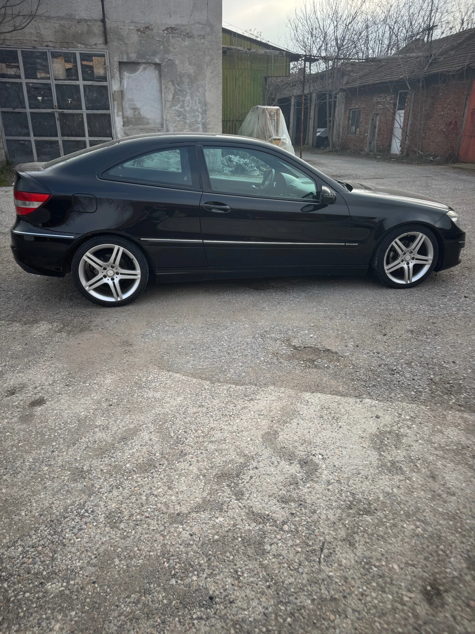 Mercedes-Benz CLC 220, снимка 8 - Автомобили и джипове - 53825557