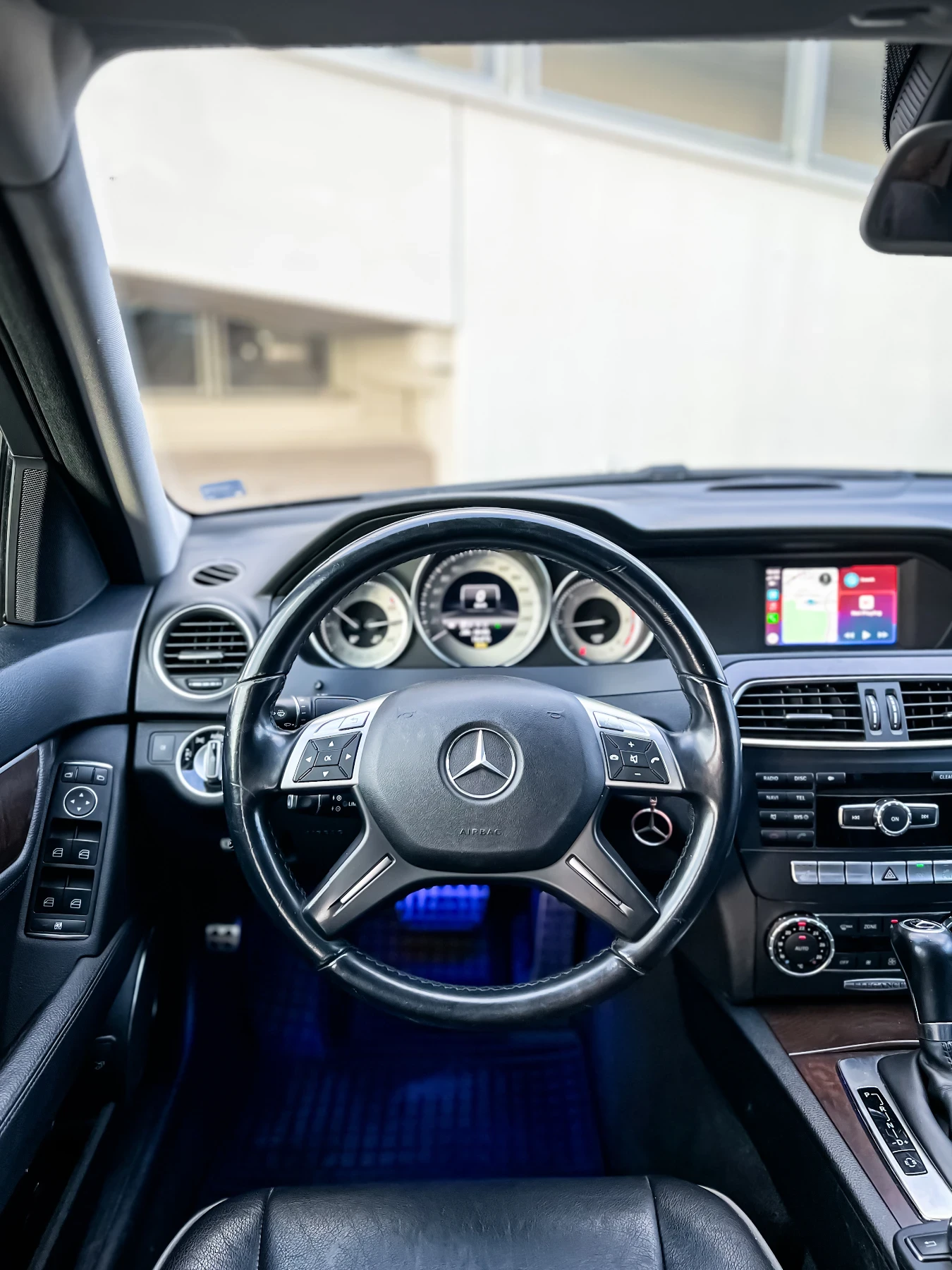Mercedes-Benz C 250 #EXCLUSIVE#MILTIBEAM#FULL LEATHER , снимка 8 - Автомобили и джипове - 54403439