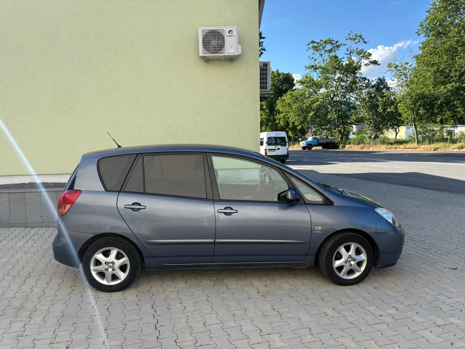Toyota Corolla verso, снимка 3 - Автомобили и джипове - 54721630