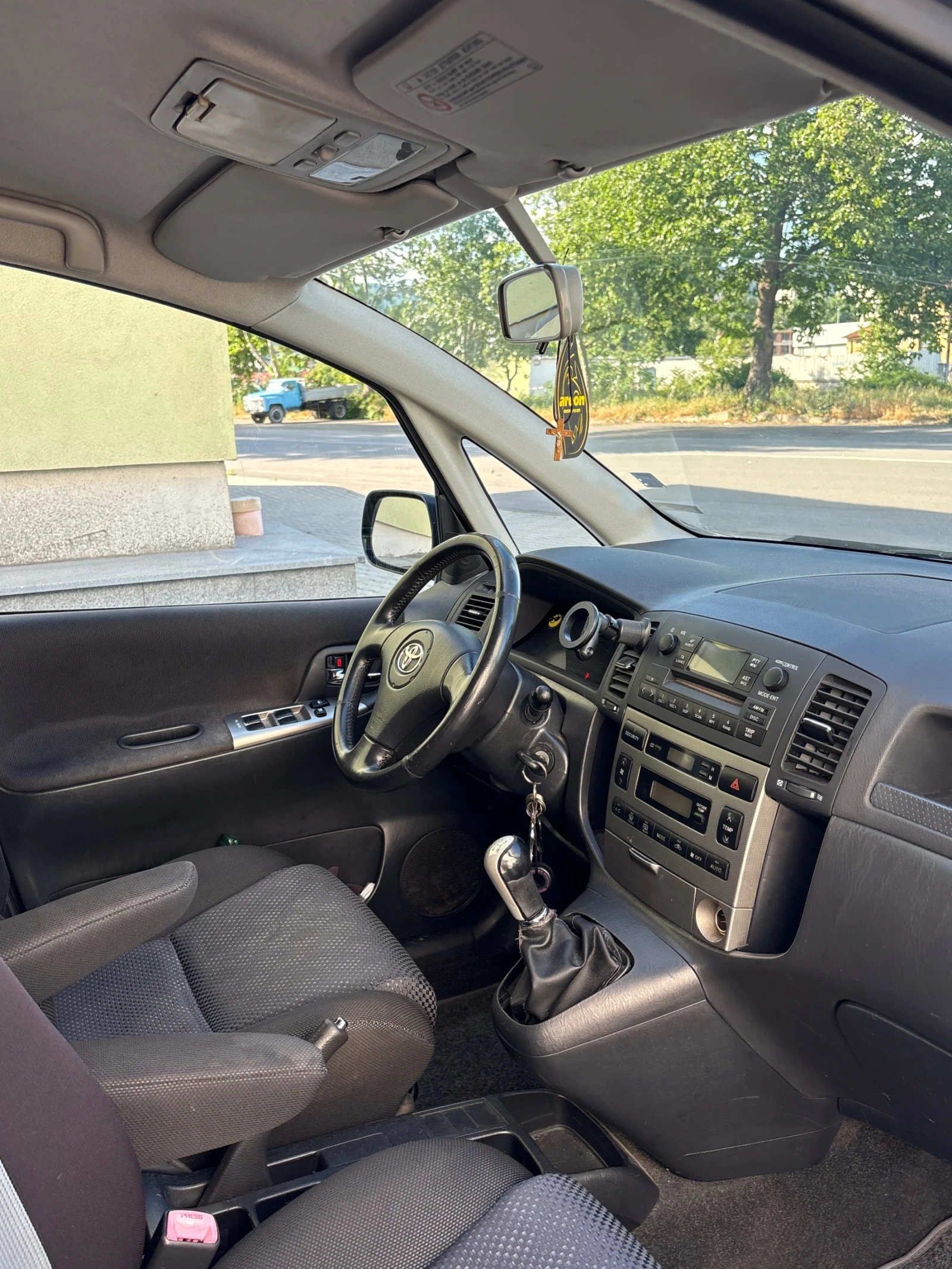 Toyota Corolla verso, снимка 10 - Автомобили и джипове - 54721630