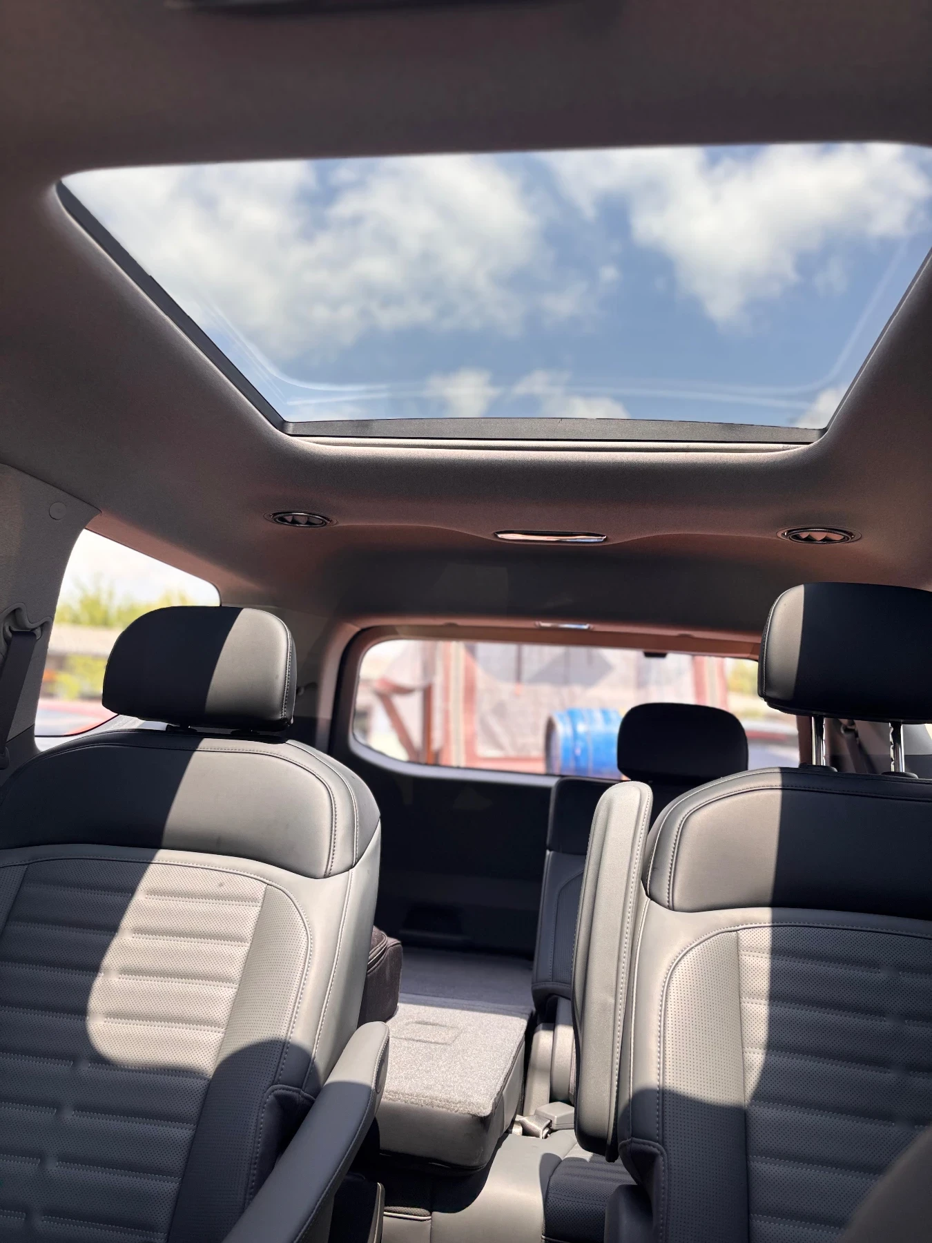 Kia EV9, снимка 15 - Автомобили и джипове - 55073564