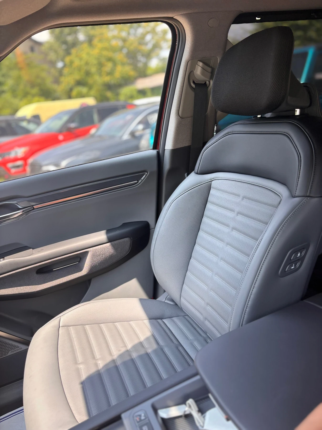 Kia EV9, снимка 12 - Автомобили и джипове - 55073564