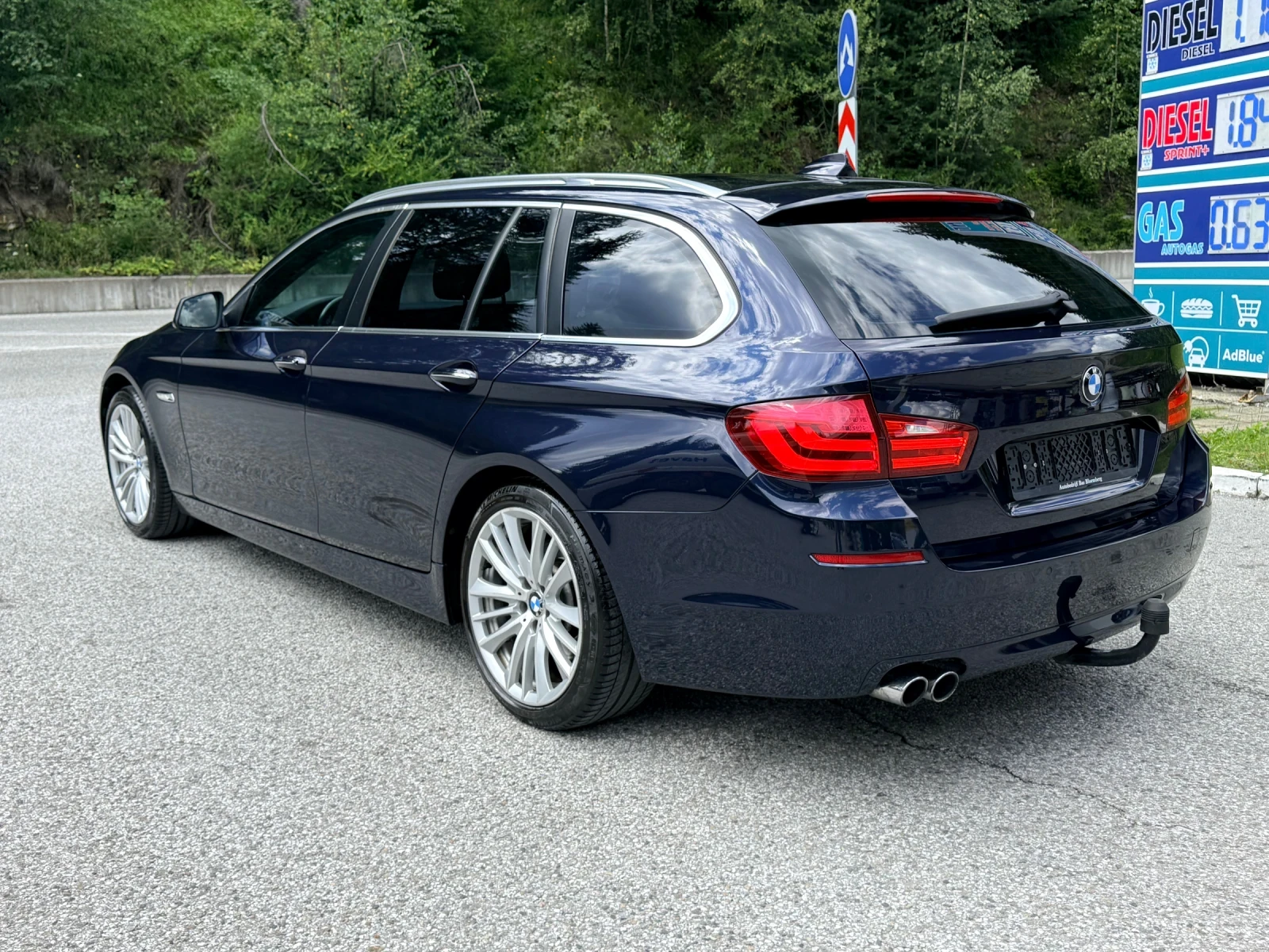 BMW 523 3.0i* 204кс* 6-цилиндров* РЕКАРО* НАВИ* ТЕГЛИЧ* , снимка 3 - Автомобили и джипове - 55426141