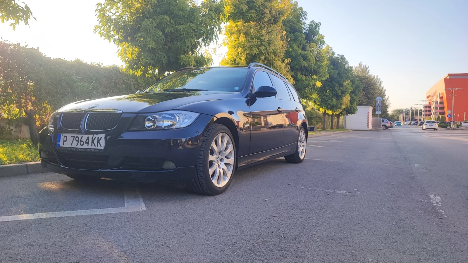 BMW 320, снимка 2 - Автомобили и джипове - 55491894