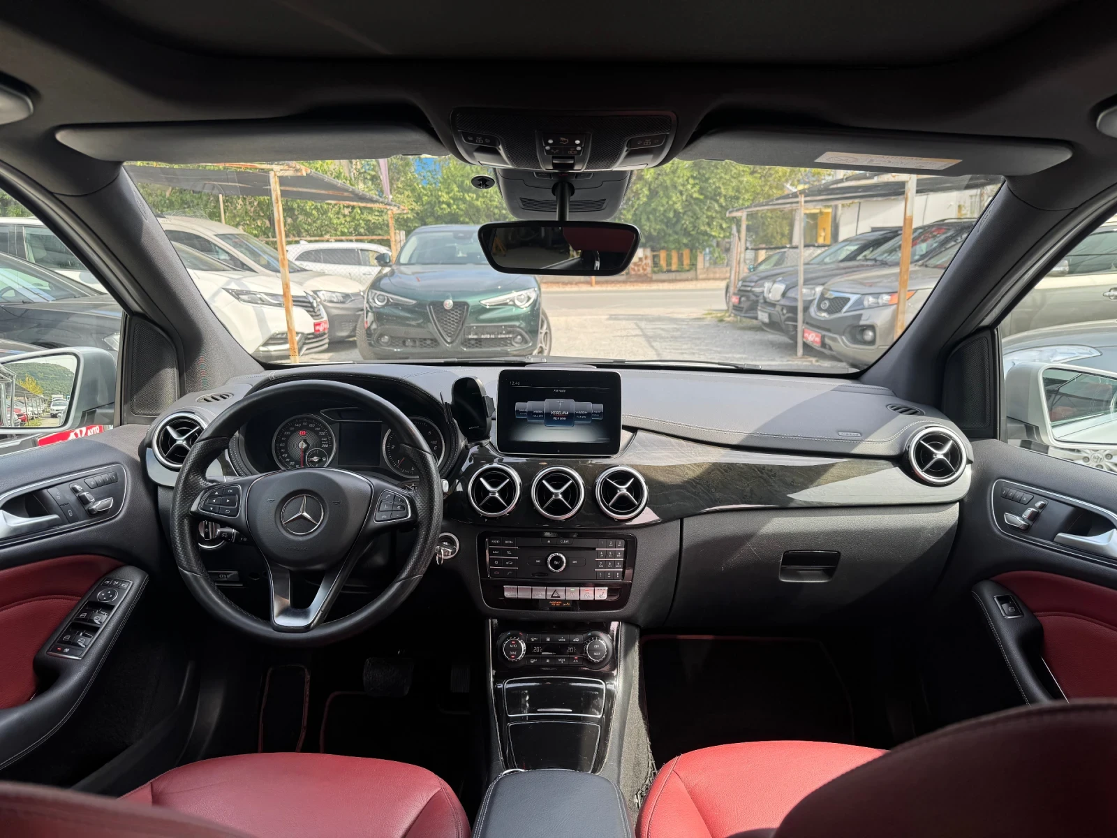 Mercedes-Benz B 200 CDI 4MATIC, снимка 11 - Автомобили и джипове - 56138400