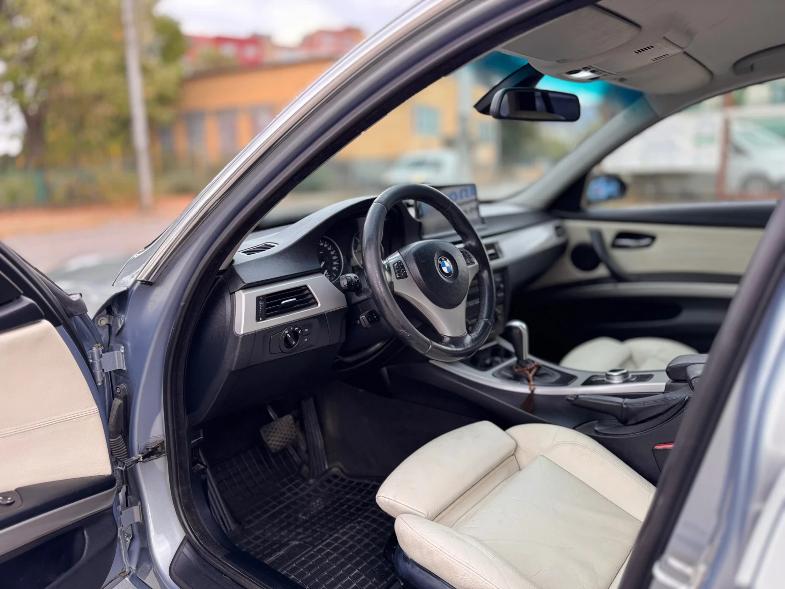 BMW 330, снимка 5 - Автомобили и джипове - 56166387