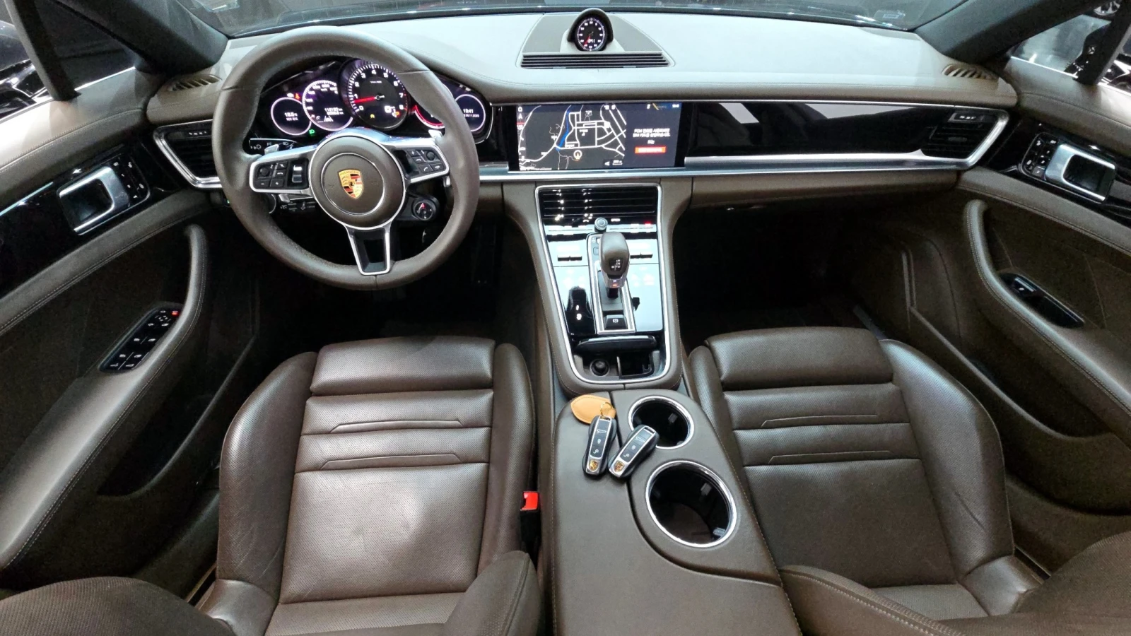 Porsche Panamera 2.9 4S | 4x4 | Кожа | Вентилация | 360  камера, снимка 7 - Автомобили и джипове - 56173434