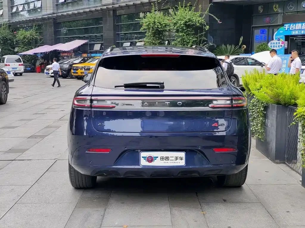 AITO 5, снимка 4 - Автомобили и джипове - 56687112