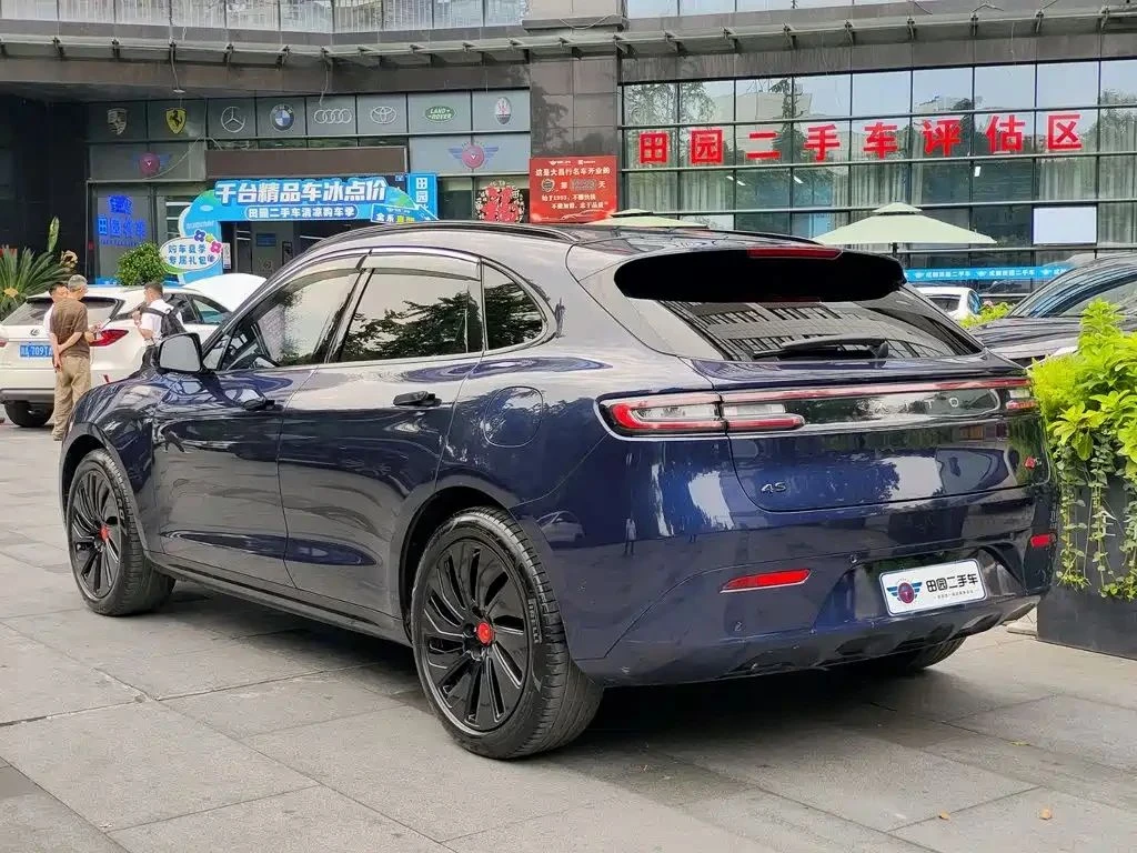 AITO 5, снимка 5 - Автомобили и джипове - 56687112