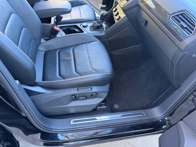 VW Tiguan, снимка 11 - Автомобили и джипове - 52654920