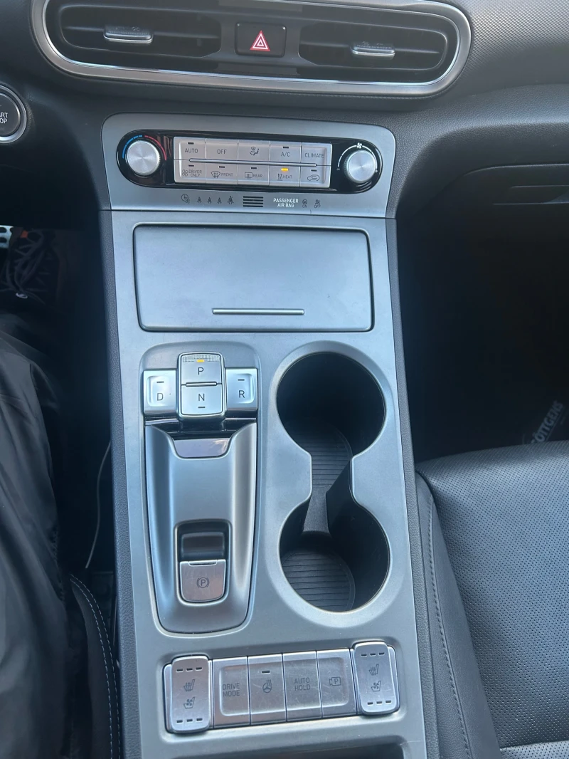 Hyundai Kona electric, снимка 12 - Автомобили и джипове - 52752743