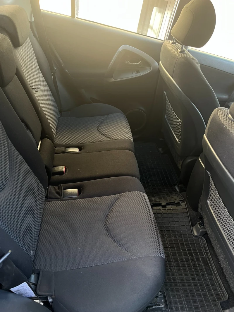 Toyota Rav4, снимка 7 - Автомобили и джипове - 52973070