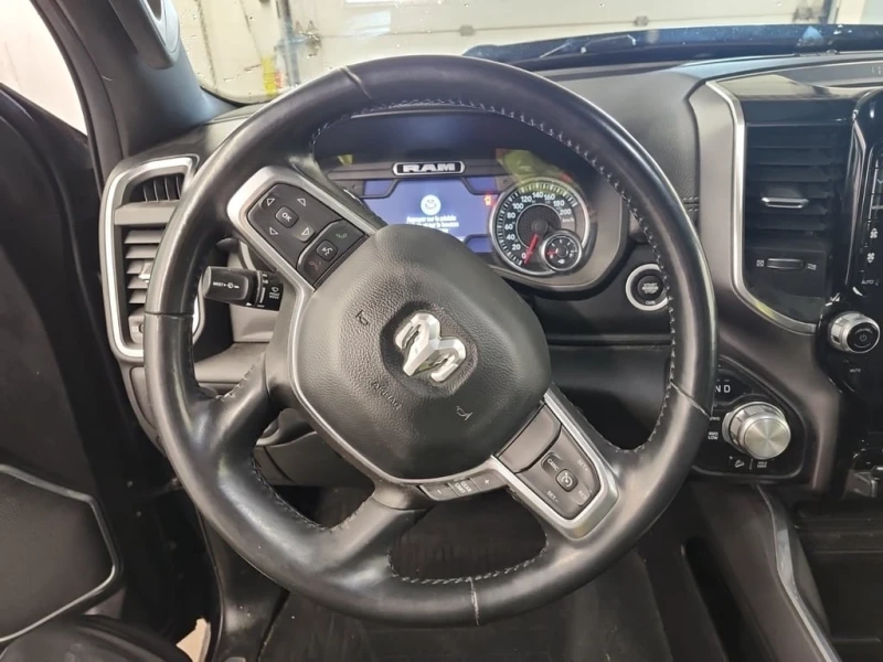 Dodge RAM 1500 * LARAMIE CREW CAB STD BED * CARFAX * БЕЗ ПЪРВОНАЧ, снимка 12 - Автомобили и джипове - 53024871