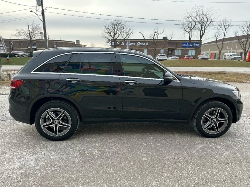 Mercedes-Benz GLC 300 4MATIC SUV| AMG SPORT | 80800 KMS | LOADED  CA, снимка 6 - Автомобили и джипове - 53031226