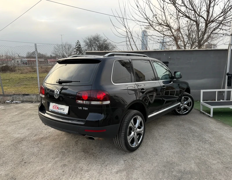 VW Touareg 3.0TDI Facelift, снимка 4 - Автомобили и джипове - 53192215