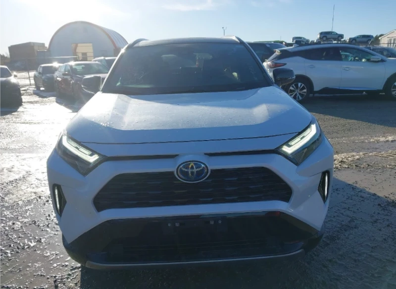 Toyota Rav4 XSE / HYBRID, снимка 2 - Автомобили и джипове - 53287239