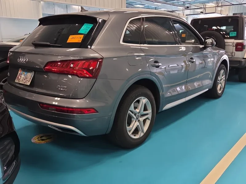 Audi Q5 PREMIUM PLUS, снимка 4 - Автомобили и джипове - 55101548
