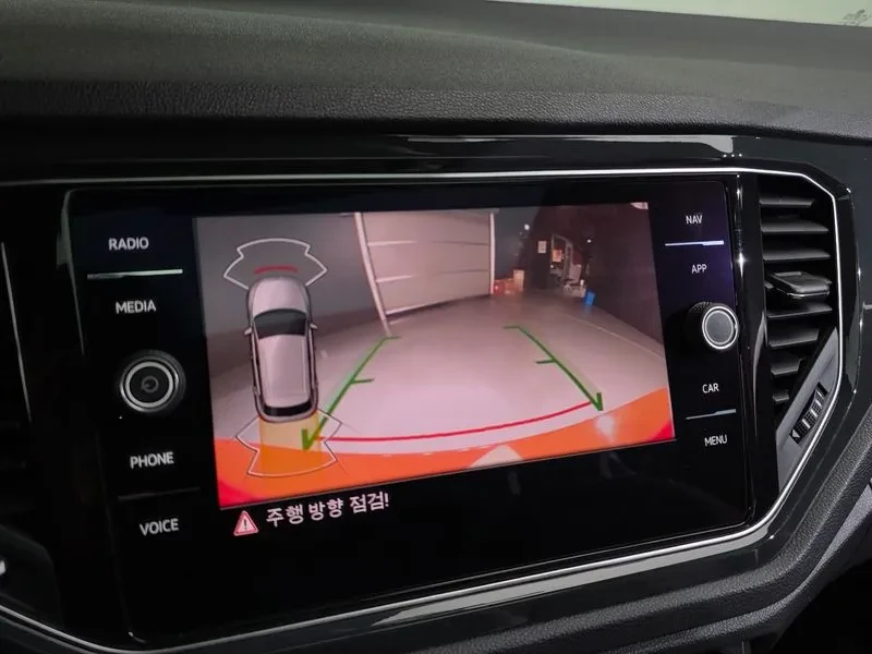 VW T-Roc 2.0 TDI PRESTIGE, снимка 14 - Автомобили и джипове - 55296371