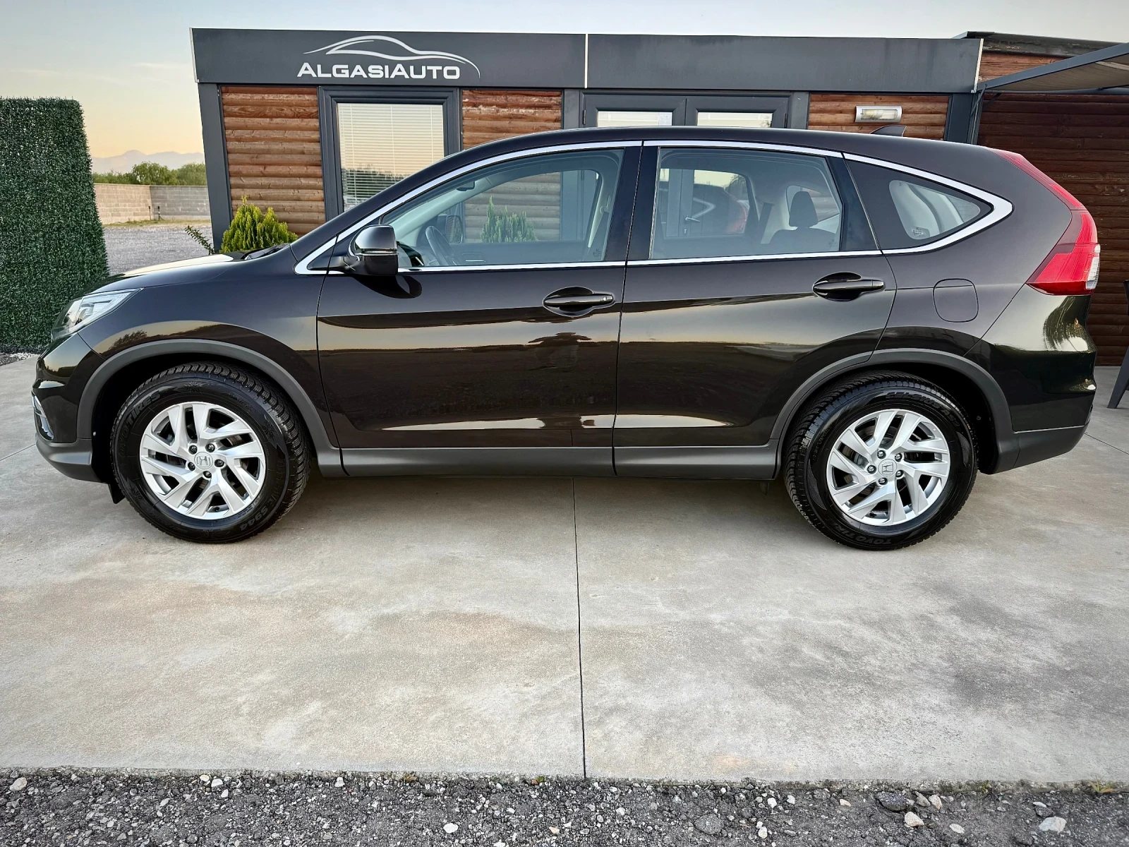 Honda Cr-v 2.0 i-VTEC* Elegance* Facelift* Euro 6 - изображение 2