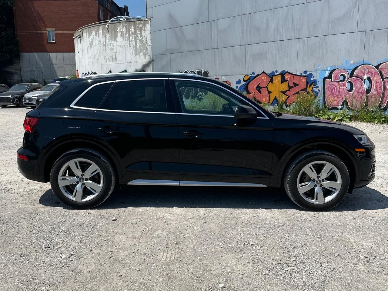 Audi Q5 2.0L Technik* Авто финансиране* Карфакс - изображение 3