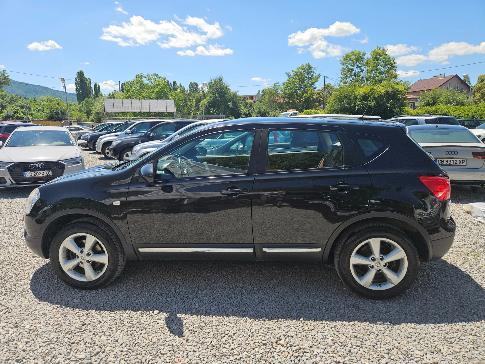 Nissan Qashqai 2.0i/4x4 - изображение 2