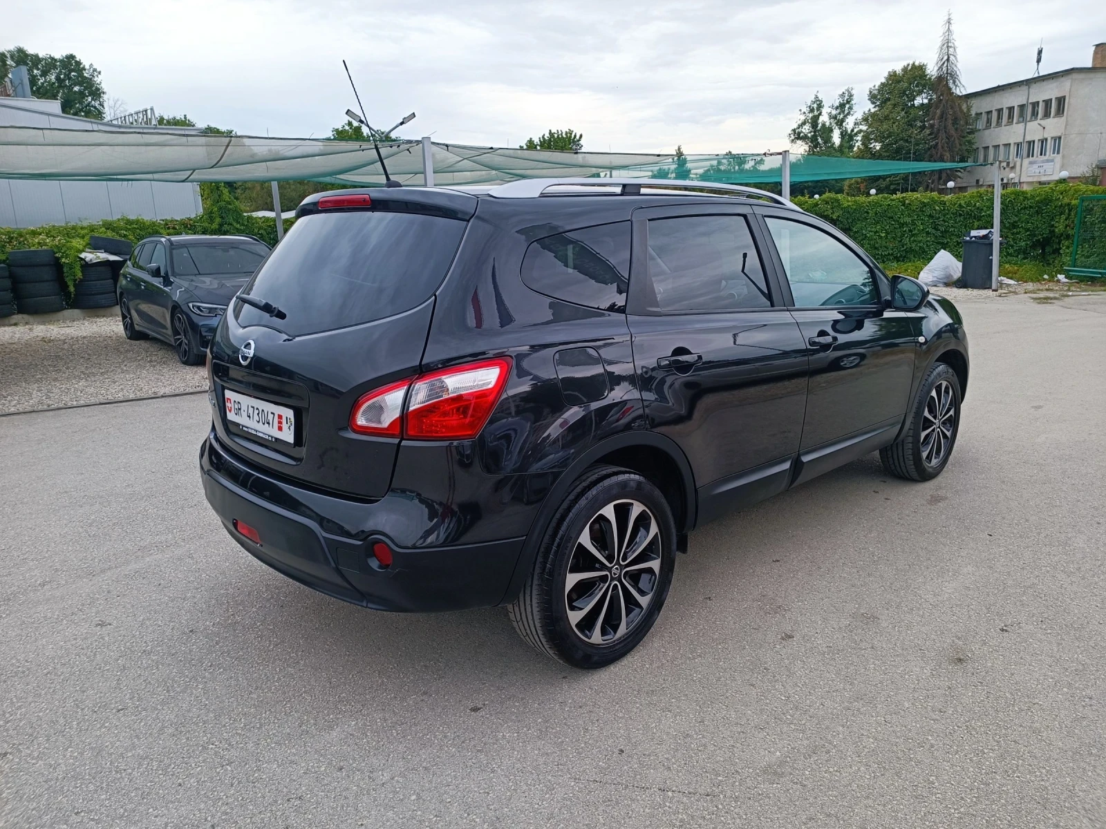 Nissan Qashqai 2.0i-141кс-ШВЕЙЦАРИЯ-РЪЧКА-4Х4-6ск-7м-FACELIFT - изображение 3