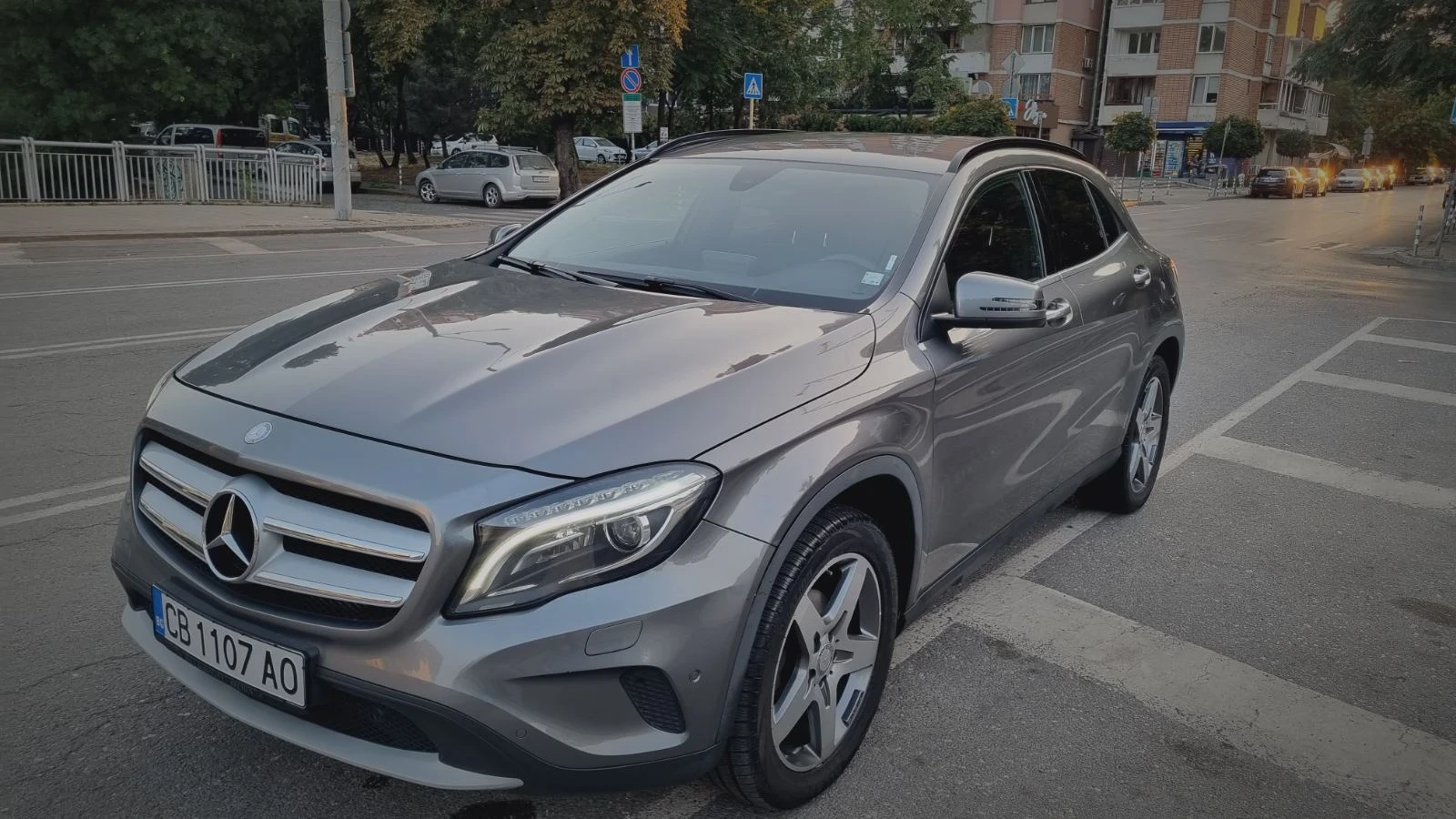Mercedes-Benz GLA 200  4х4 МНОГО ЕКСТРИ! - изображение 3