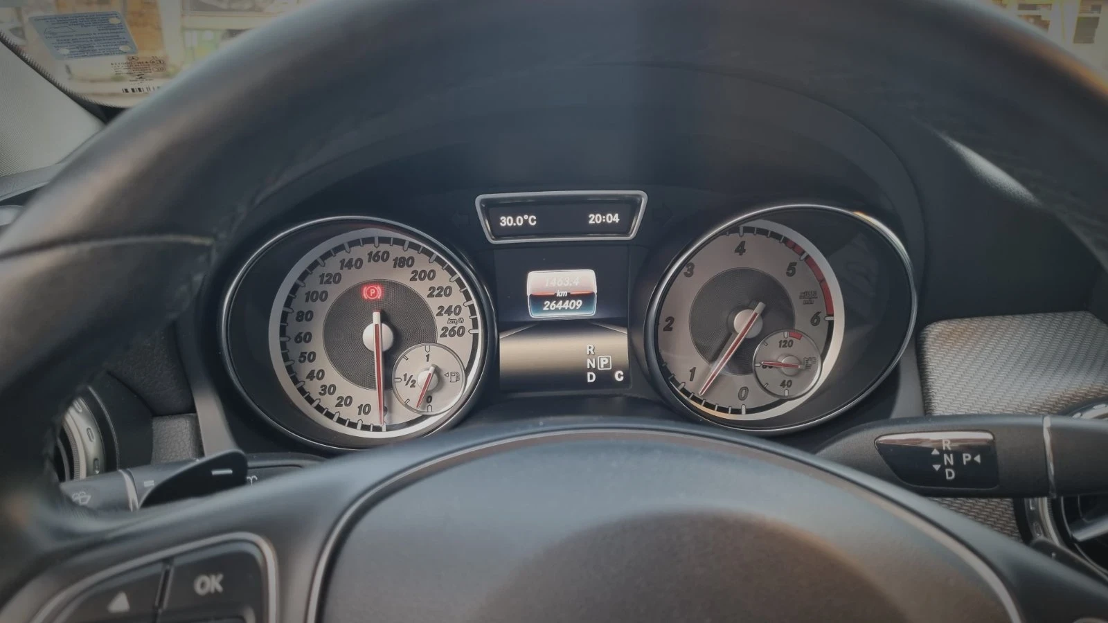 Mercedes-Benz GLA 200  4х4 МНОГО ЕКСТРИ! - изображение 9