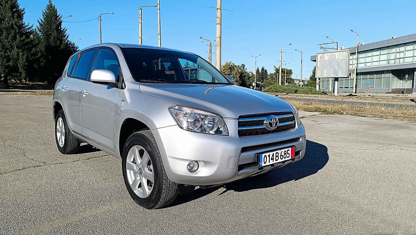 Toyota Rav4 2.2D-4D 136k.c - изображение 7