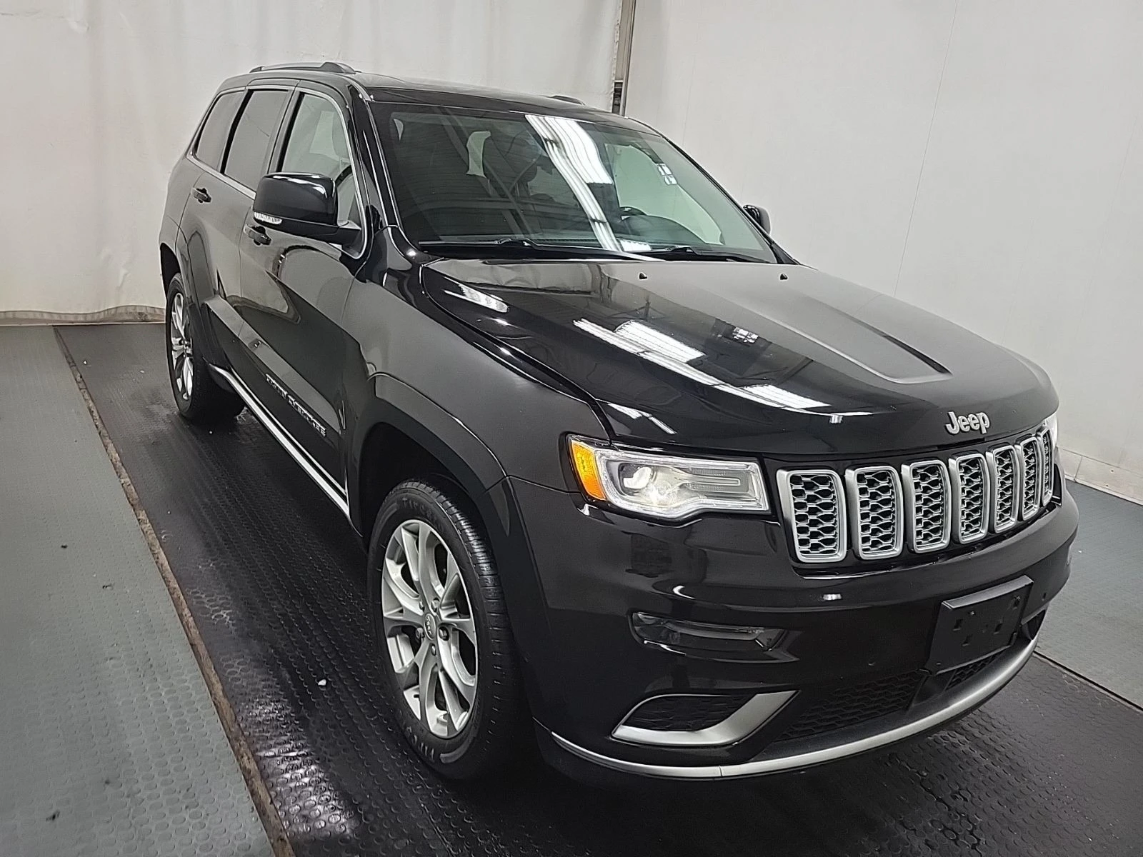 Jeep Grand cherokee SUMMIT CARFAX АВТО КРЕДИТ  - изображение 3