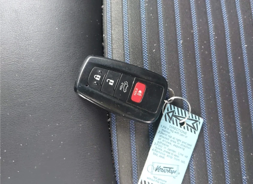 Toyota Rav4 XSE / HYBRID - изображение 10