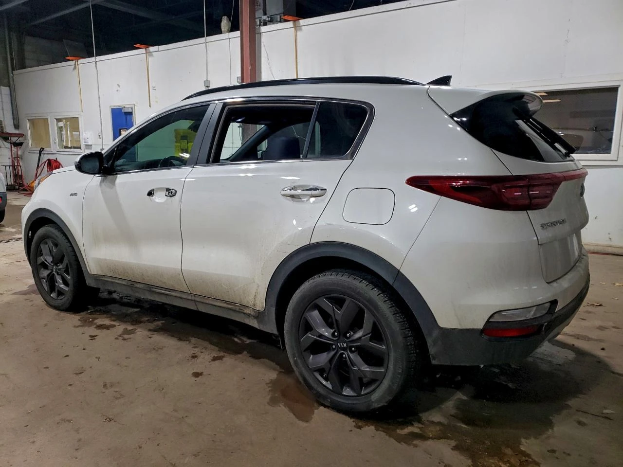 Kia Sportage 2.4l S - изображение 2