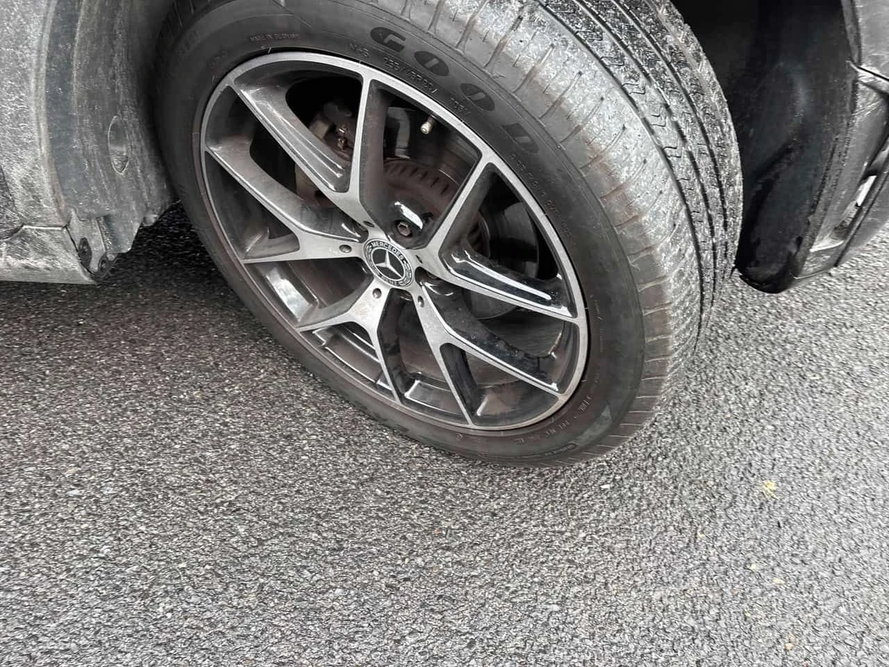 Mercedes-Benz GLC 300 * CARFAX * 2 КЛЮЧА * ПАНОРАМА * KEYLESS, снимка 7 - Автомобили и джипове - 54085238