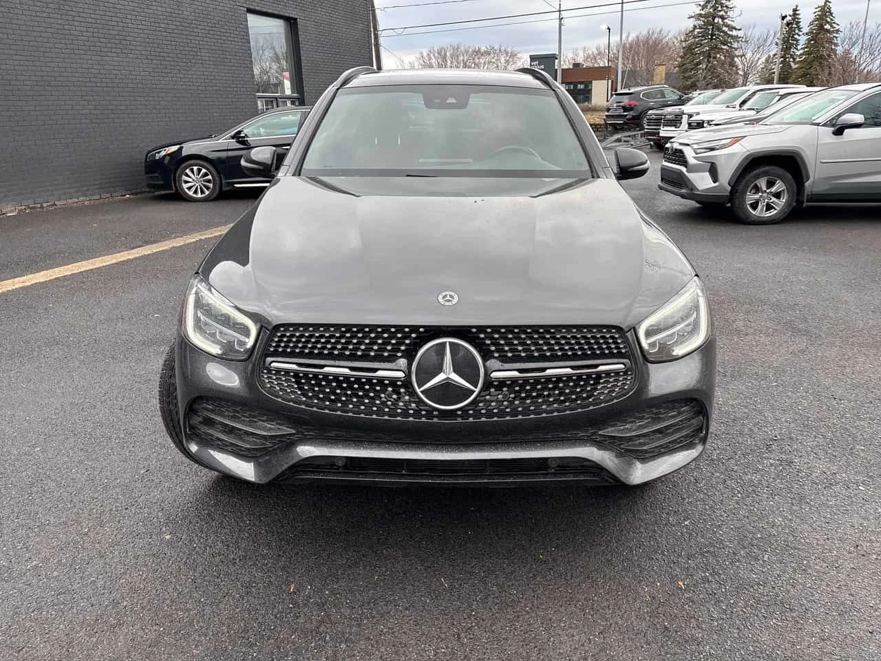 Mercedes-Benz GLC 300 * CARFAX * 2 КЛЮЧА * ПАНОРАМА * KEYLESS, снимка 6 - Автомобили и джипове - 54085238