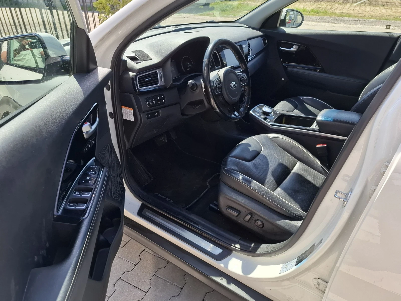 Kia Niro 64kw* * 204k.c* *  | Mobile.bg � ����������� 6