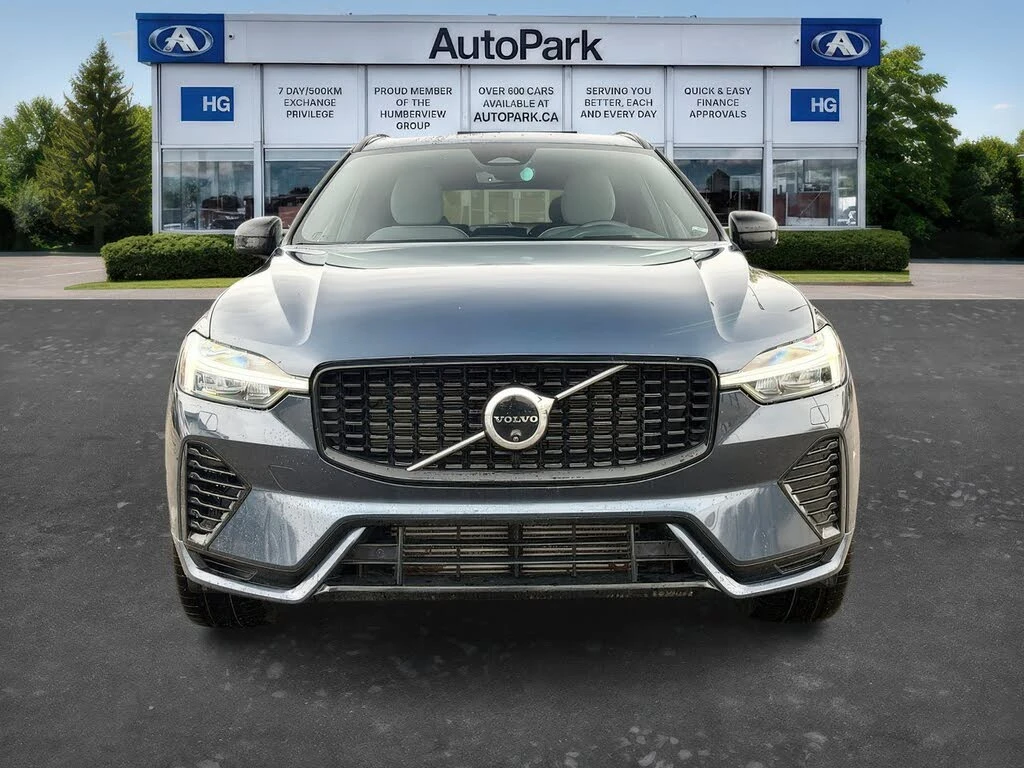 Volvo XC60 Recharge T8 Ultimate Dark Theme eAWD, снимка 3 - Автомобили и джипове - 54565644