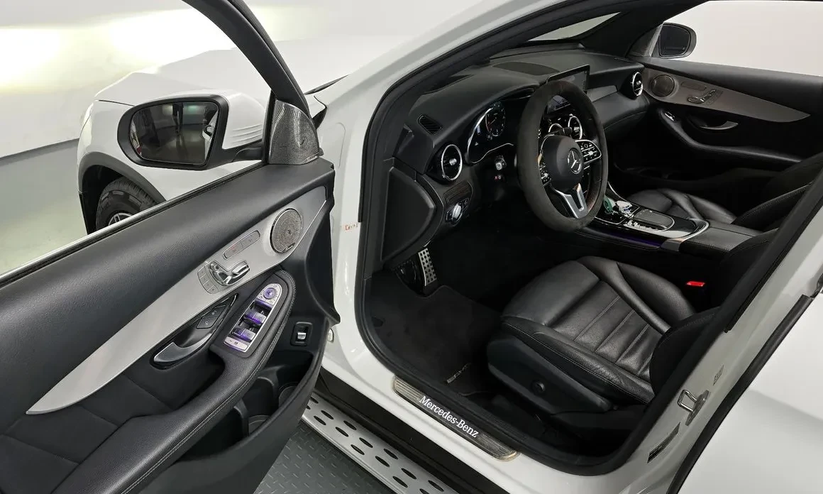 Mercedes-Benz GLC 220 AMG PACK* ФИКСИРАНА ЦЕНА!* , снимка 8 - Автомобили и джипове - 54594846
