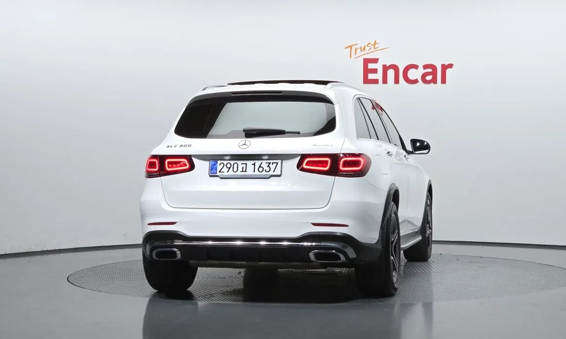 Mercedes-Benz GLC 220 AMG PACK* ФИКСИРАНА ЦЕНА!* , снимка 4 - Автомобили и джипове - 54594846