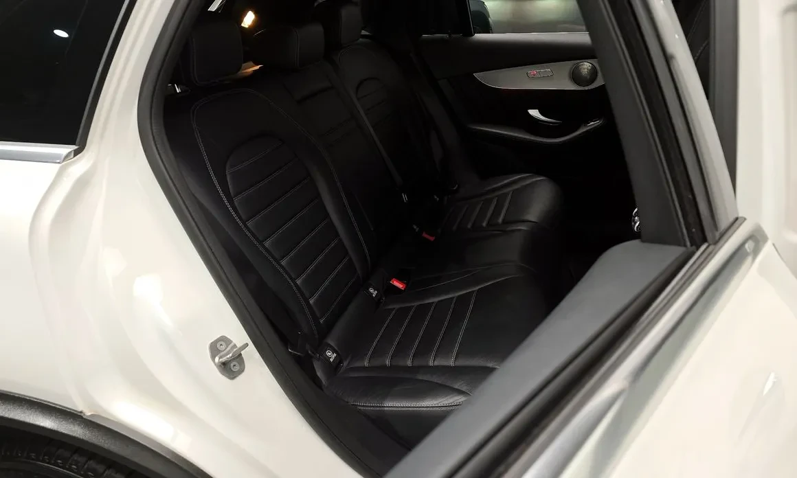 Mercedes-Benz GLC 220 AMG PACK* ФИКСИРАНА ЦЕНА!* , снимка 10 - Автомобили и джипове - 54594846