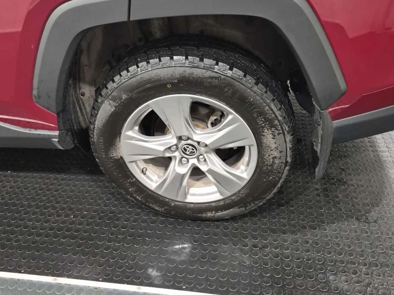 Toyota Rav4 * XLE AWD * CARFAX * БЕЗ ПЪРВОНАЧАЛНА ВНОСКА, снимка 6 - Автомобили и джипове - 54841479