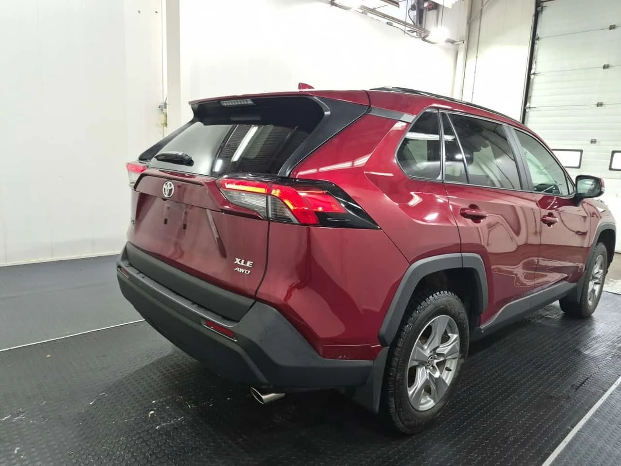 Toyota Rav4 * XLE AWD * CARFAX * БЕЗ ПЪРВОНАЧАЛНА ВНОСКА, снимка 12 - Автомобили и джипове - 54841479