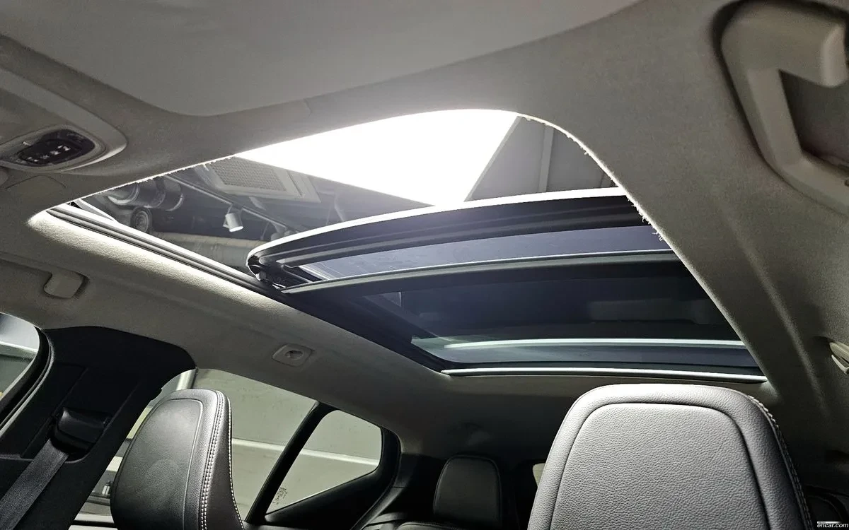Volvo XC40 T4 2.0 Momentum, снимка 16 - Автомобили и джипове - 54853428